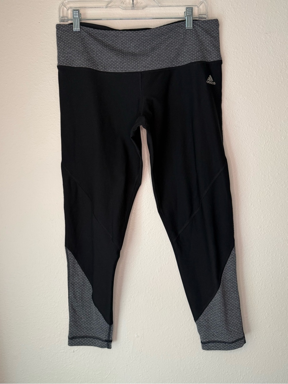 Adidas Black Gray Athletic Leggings size L